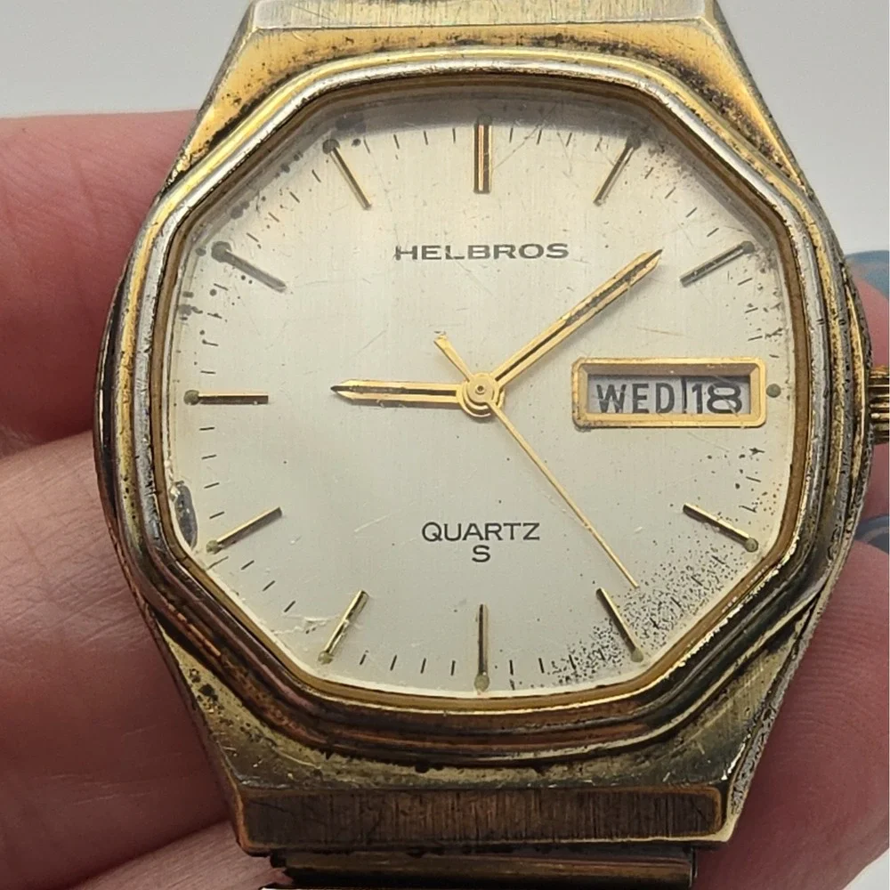 Helbros 87161/2 Quartz Day/Date Octagon Two Tone,Stretch Band Mens Watch. *READ*